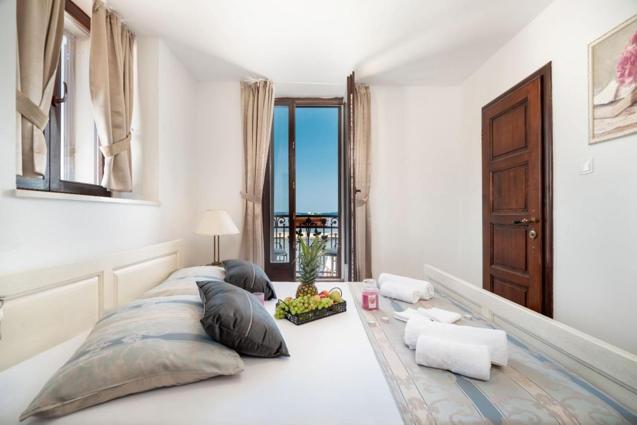 Luxury Apartments Perko Kastela Ngoại thất bức ảnh